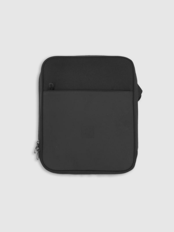 POUCH U075